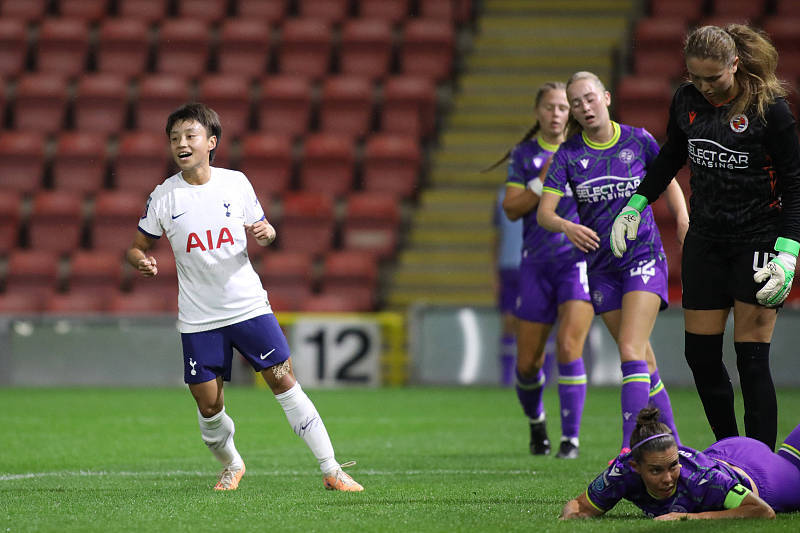 转会新闻：亚洲球员分别投奔海外俱乐部的简单介绍