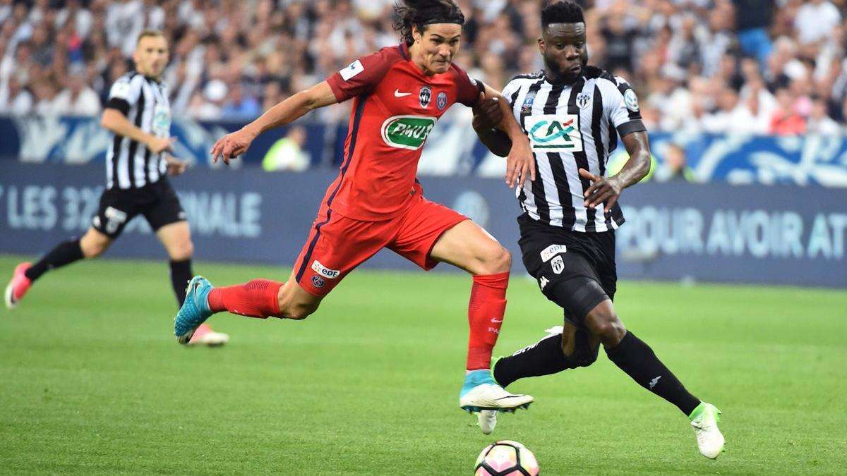 里尔球员在法甲联赛中取得关键胜利